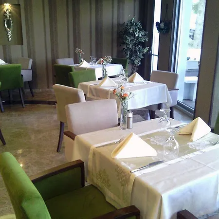 酒店 卡扎套房酒店